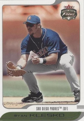 2002 Fleer Focus Jersey Edition - Ryan Klesko #173