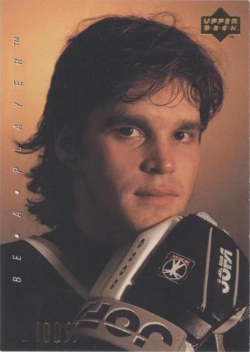 1994 Upper Deck Be a Player - Luc Robitaille #12