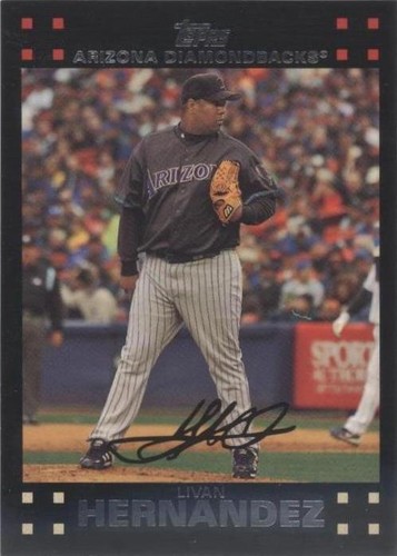 2007 Topps - Livan Hernandez #42