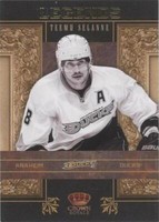 2010-11 Panini Crown Royale - Teemu Selanne #7