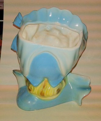 SWEET VINTAGE JAPAN PRETTY LADY HEAD VASE w BLUE BONNET & BOWS