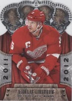 2011-12 Panini Crown Royale - Nicklas Lidstrom #33