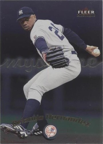 2000 Fleer Mystique - Orlando Hernandez #85