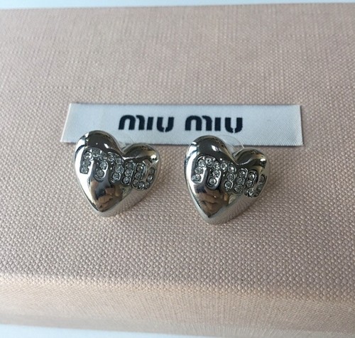 関税込!【MIU MIU】BLACK AND GOLD L EARRINGS Miu Miu Miu Logo Earrings | Gold | FARFETCH