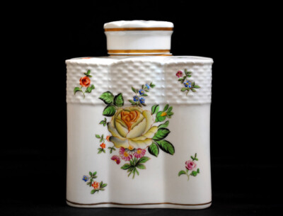 Herend Tea Caddy ''Petit Bouquet de Rose'' Pattern Rare Excellent Condition