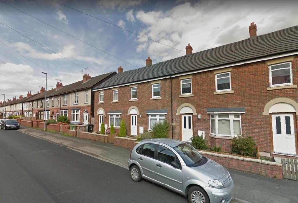 Refurbished 2 bed houses to let in Crewe CR1 in Crewe, Cheshire Gumtree