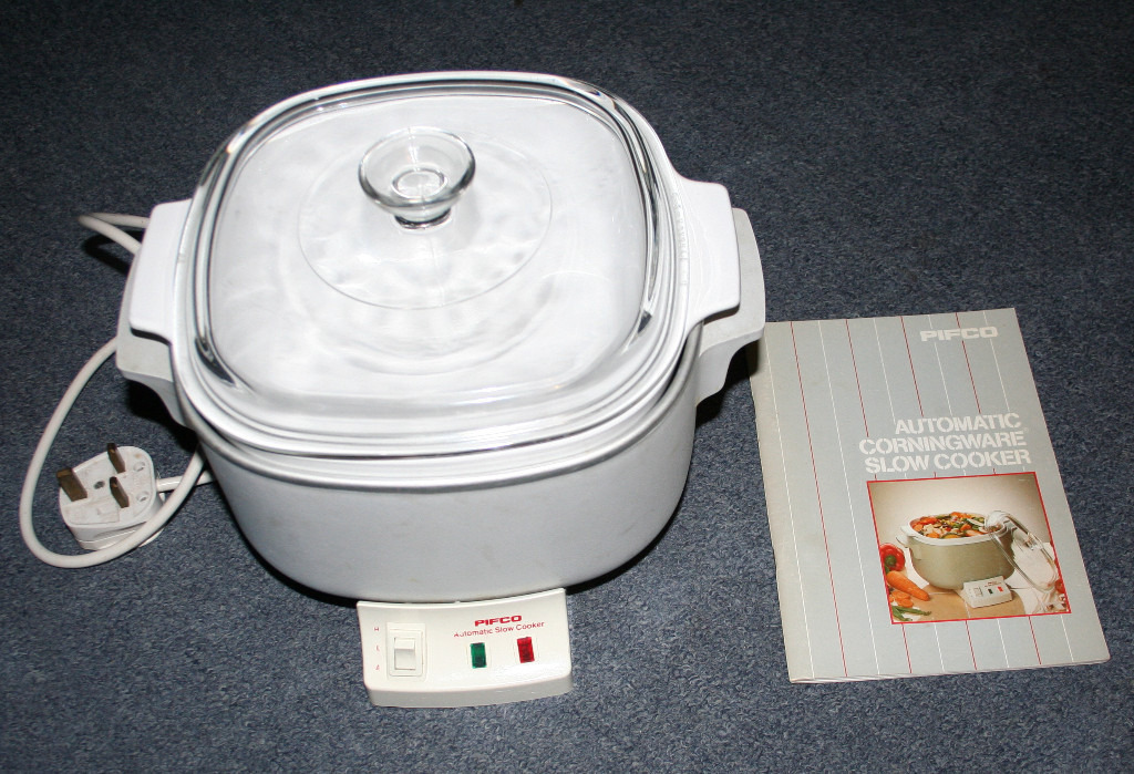 Pifco Automatic Corningware Slow Cooker with Booklet in Barrow Upon