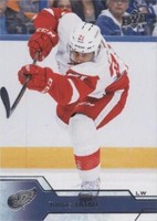 2016-17 Upper Deck - Tomas Tatar #71
