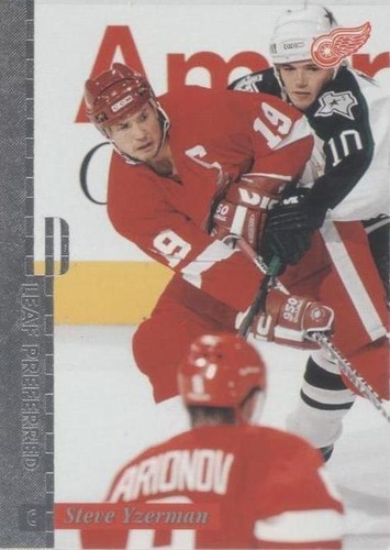1996-97 Leaf Preferred - Steve Yzerman #102