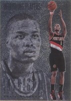 2012-13 Panini Intrigue - Damian Lillard #134