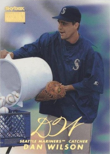 1999 Skybox Premium - Dan Wilson #4
