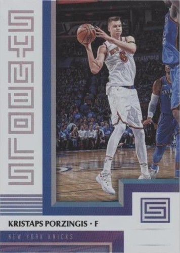 2017-18 Panini Status - Kristaps Porzingis #19