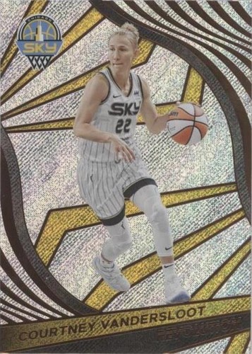 2022 Panini Revolution WNBA - Courtney Vandersloot #32
