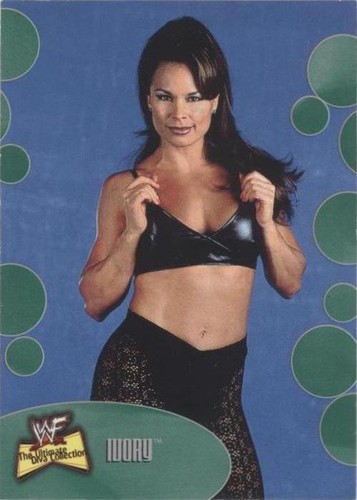 2001 Fleer WWF The Ultimate Divas Collection - Ivory #38