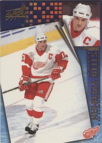 1998-99 Pacific Aurora - Steve Yzerman #69