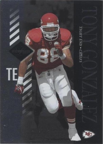 2003 Leaf Limited Tony Gonzalez #49