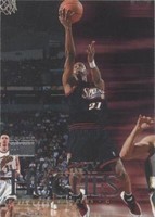 1999-00 Skybox Premium - Larry Hughes #22