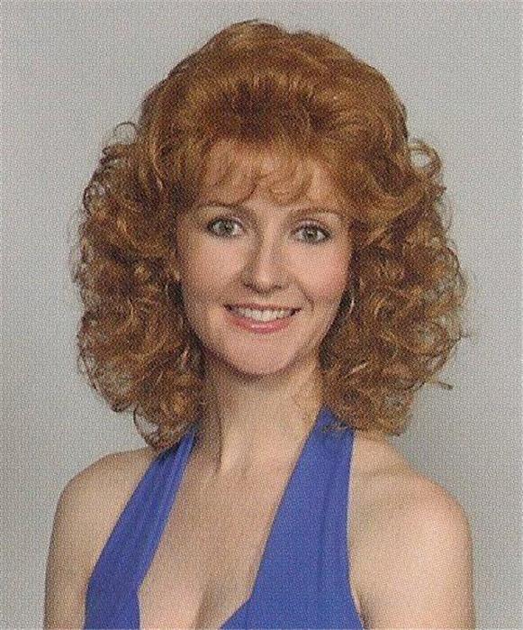 Strawberry Blonde Women S Wig Wavy Curly Short Mid Length Full Wig