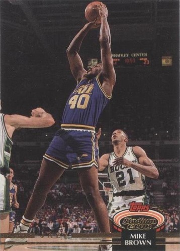 1992-93 Topps Stadium Club - Mike Brown #144