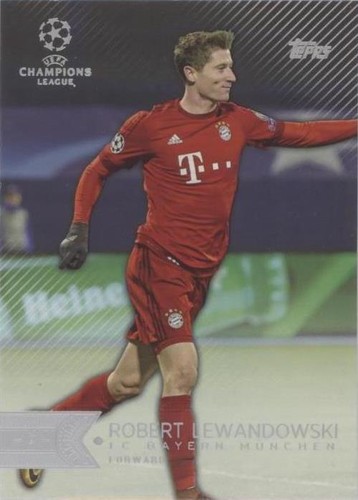 2015-16 Topps UCL Showcase Robert Lewandowski #136