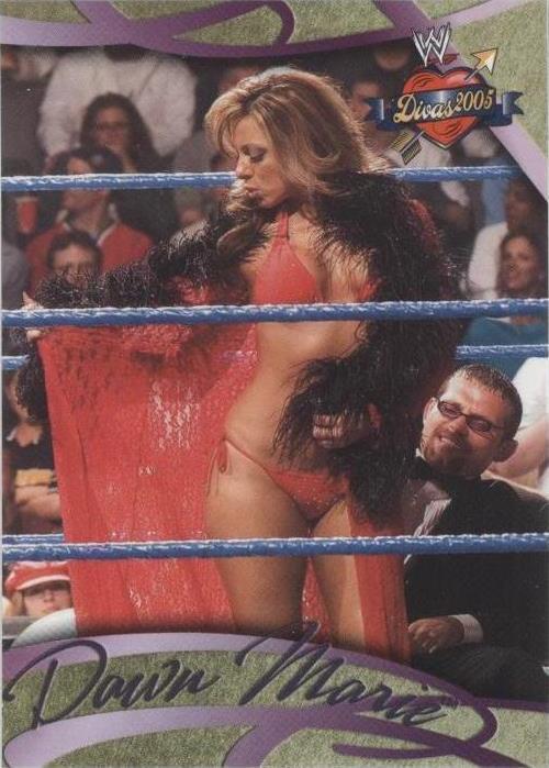 2004 Fleer WWE Divine Divas 2005 - Dawn Marie #42