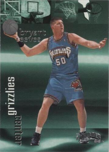 1998-99 Skybox Thunder Lift Off #3 Kobe Bryant Los Angeles