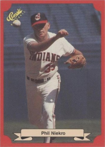 1988 Classic Update Red Travel Edition - Phil Niekro #198