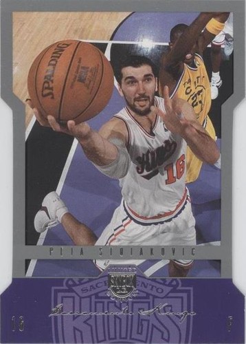 2004-05 Skybox L.E. - Peja Stojakovic #9