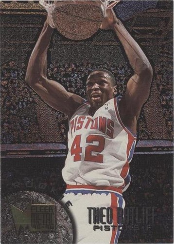 1995-96 Fleer Metal - Theo Ratliff #146