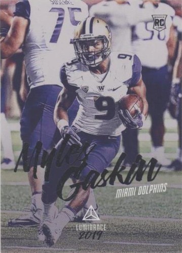 2019 Panini Luminance Myles Gaskin #158