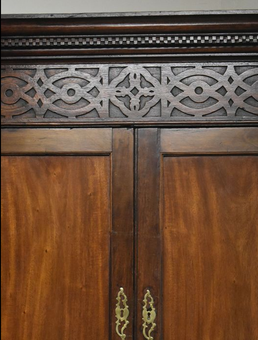 Antique George III Mahogany Corner Cupboard English Cabinet Brown Wood