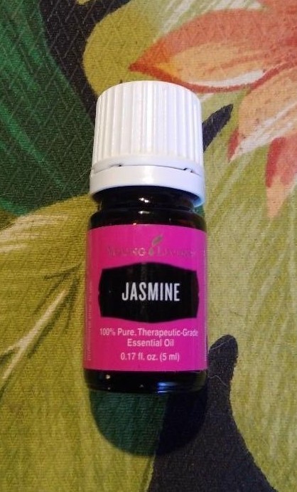Young Living Jasmine エッセンシャルオイル 5mL jasmine-absolute-essential-oil