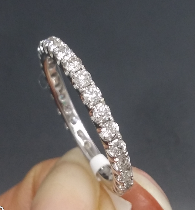 Pre-owned Handmade Deal 1.05ctw Natural Round Diamond Ladies Eternity Wedding Band Ring 14k Gold. In H