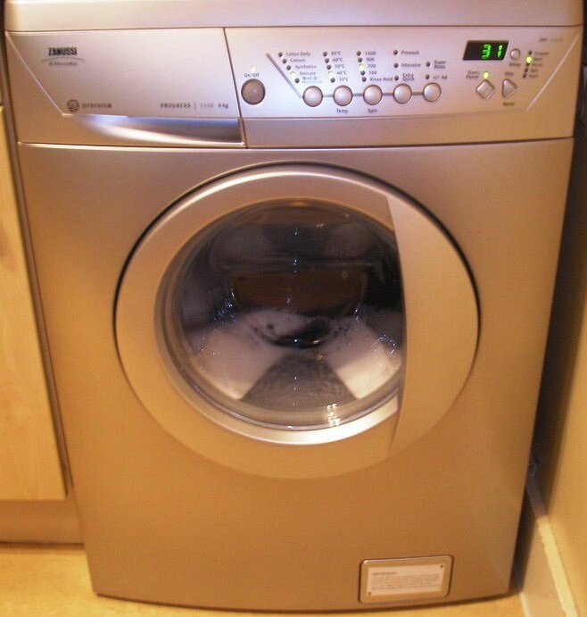 Zanussi 6KG Silver Washing Machine Very Good Condition 15 Months