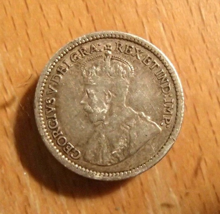 1912 CANADA 5 CENT SILVER COIN NICE CIRCULATED COIN #1