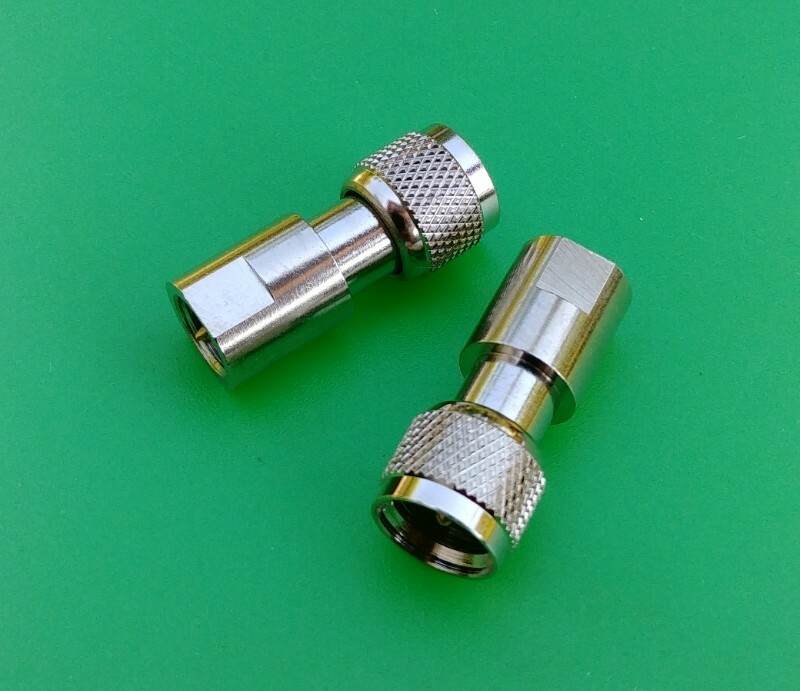 (1 PC) FME Male to Mini UHF Male Adapter -