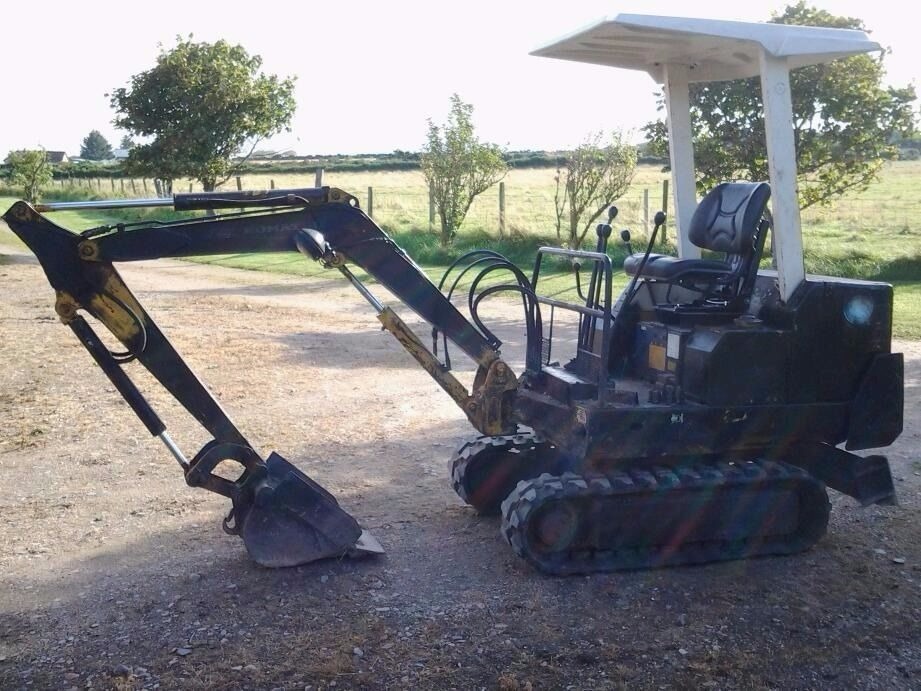Mini Digger for sale. 1.5t Komatsu PC07 and optional Ifor Williams plant trailer. in Buckie