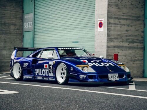 Liberty Walk F40 限定版ミニカー 2台セット INNO64 Inno Models LBWK (Liberty Walk) F40#56 Blue Tokyo Auto Salon