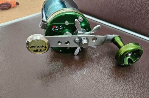 T*G様 ABU アンバサダー 7000 レッド スウェーデン製 ビンテージリー ABU アブガルシア スウェーデン アンバサダー 7000 - メルカリ