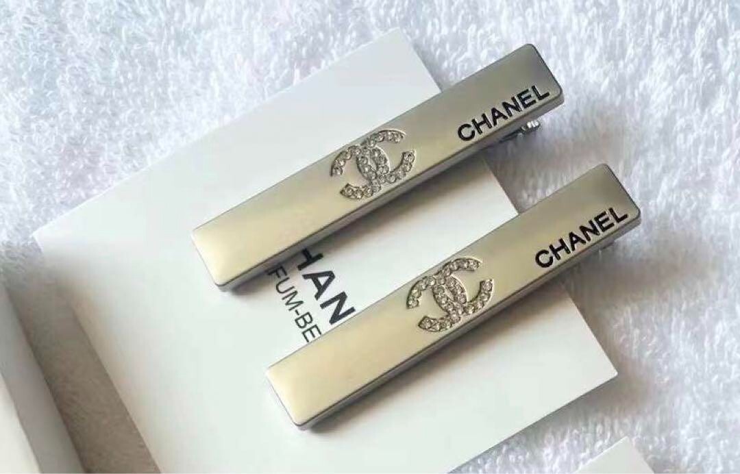 Chanel beauty hair pin hair accessory limited Silver 2 Set
