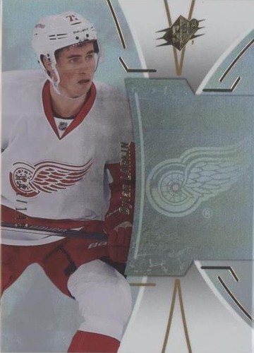 2016-17 SPx - Dylan Larkin #14