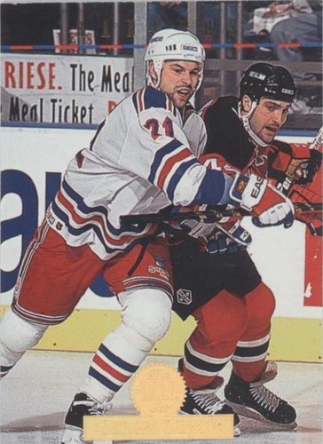 1994-95 Leaf - Sergei Zubov #111