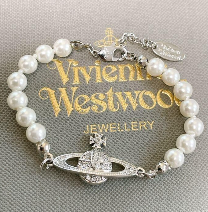 Vivienne Westwood ORB MINI BAS RELIEF Pearl Bracelet Silver