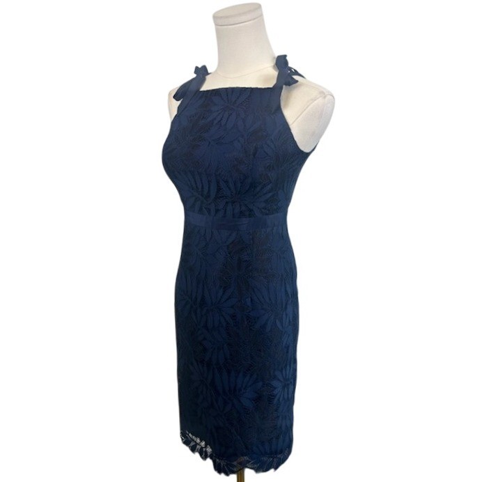 Lilly Pulitzer Lace Dress Women's Size 0 Navy Blue Sleeveless Bow Straps Fitted