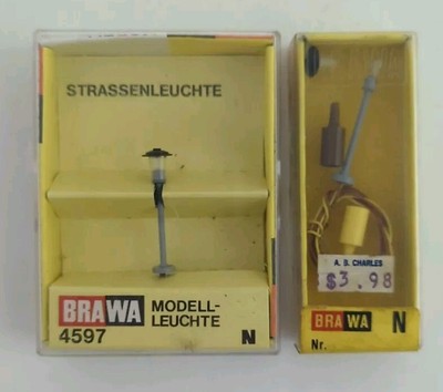 (2) vintage Brawa #4597 N 1/87 scale Park/Street Light - NOS