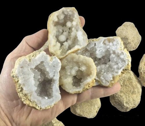 Deluxe Gift Pack - 10 Break Your Own Quartz Geodes Plus 5 Sliced Geode Halves