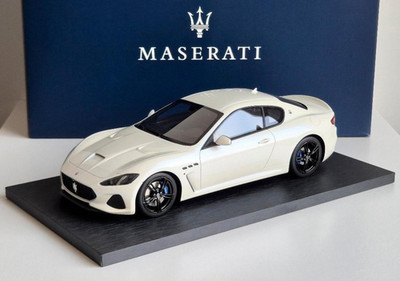 RARE MINIATURE 1/18 TRUESCALE MASERATI GRANTURISMO PEARLY IRIDESCENT WHITE NEUVE