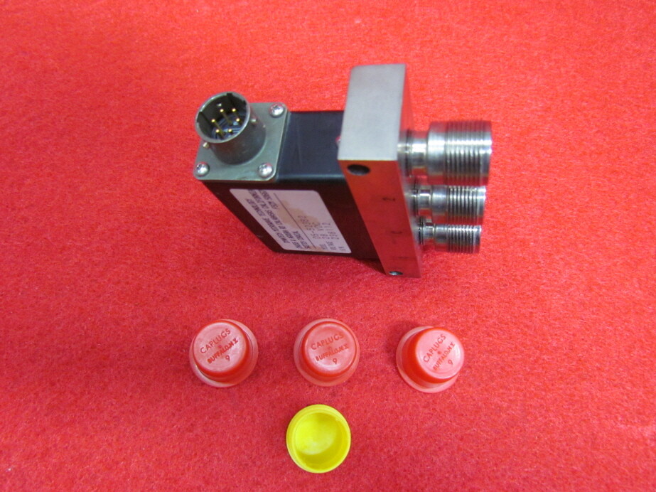 SWITCH COXIAL. MODEL D5-52382 VOLTAGE 28VDC, Dynatech Microwave Technology