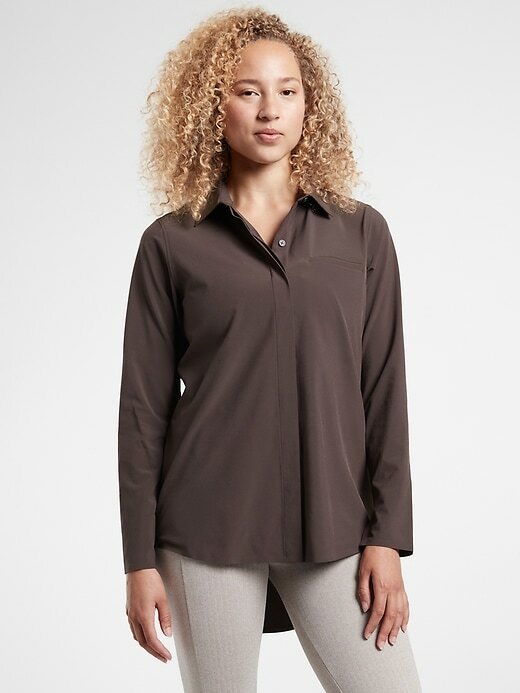 

ATHLETA Urbanite Top 2.0 SP Small Petite SP | Ореховый коричневый CYA #981471 НОВИНКА