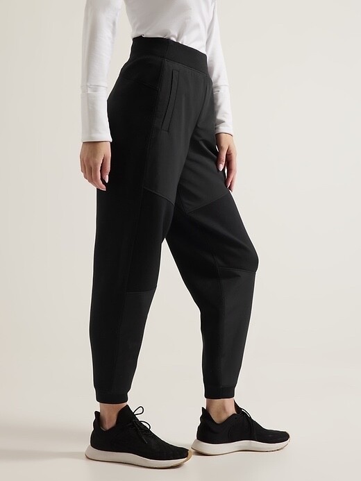 

ATHLETA Get Set Hybrid Jogger MT Medium Tall MT | Черные брюки #467913 НОВИНКА, Черный
